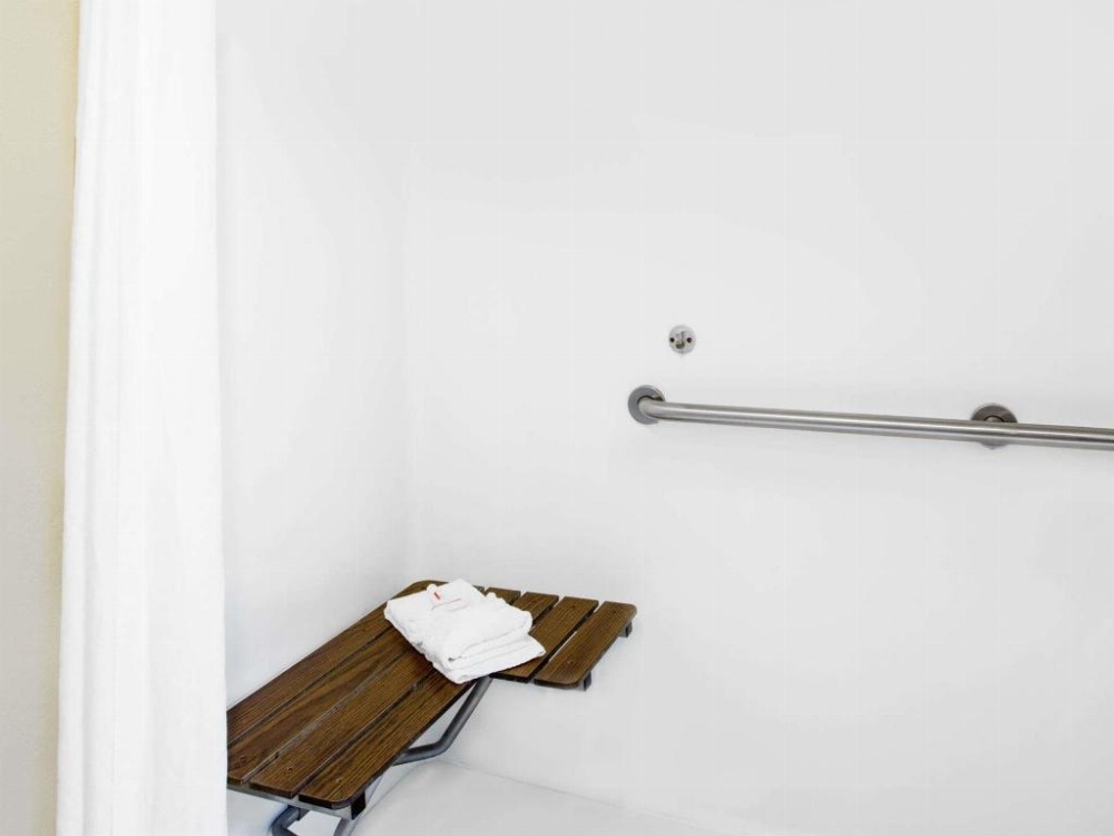 Super 8 by Wyndham Whiteville