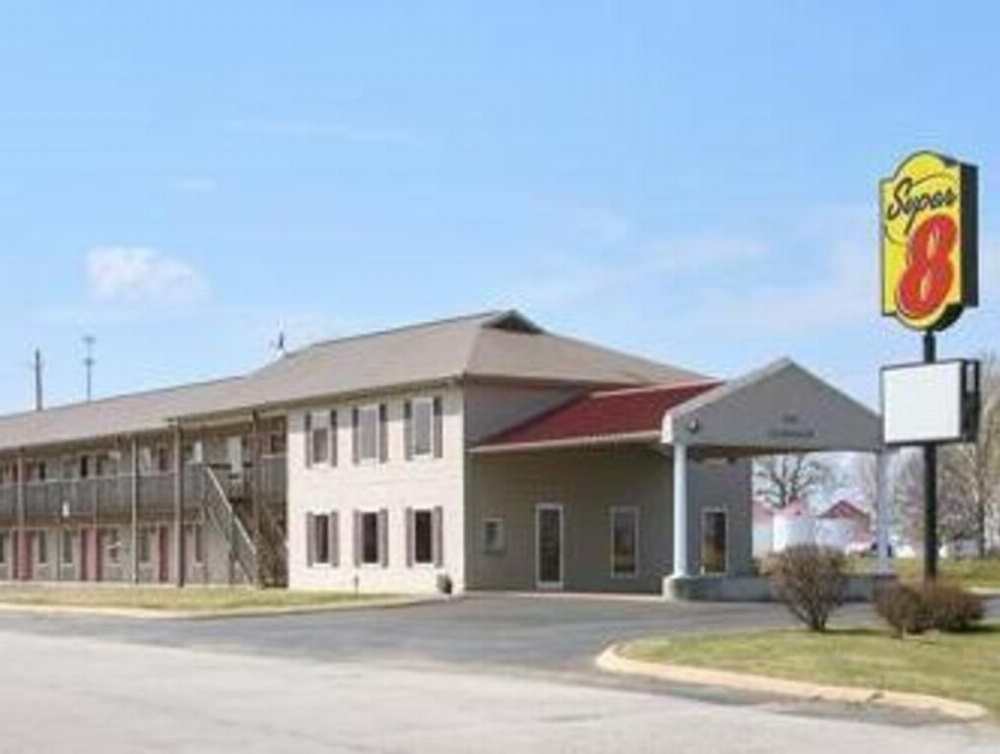 Super 8 by Wyndham Whiteville Image 34